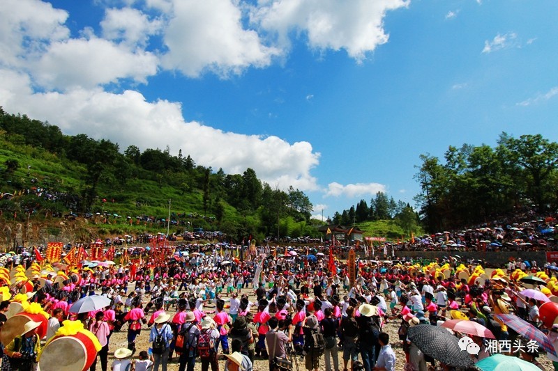 苗族"赶秋,节庆活动_民俗节日_赛事展会查询_旅游活动查询_旅游资讯